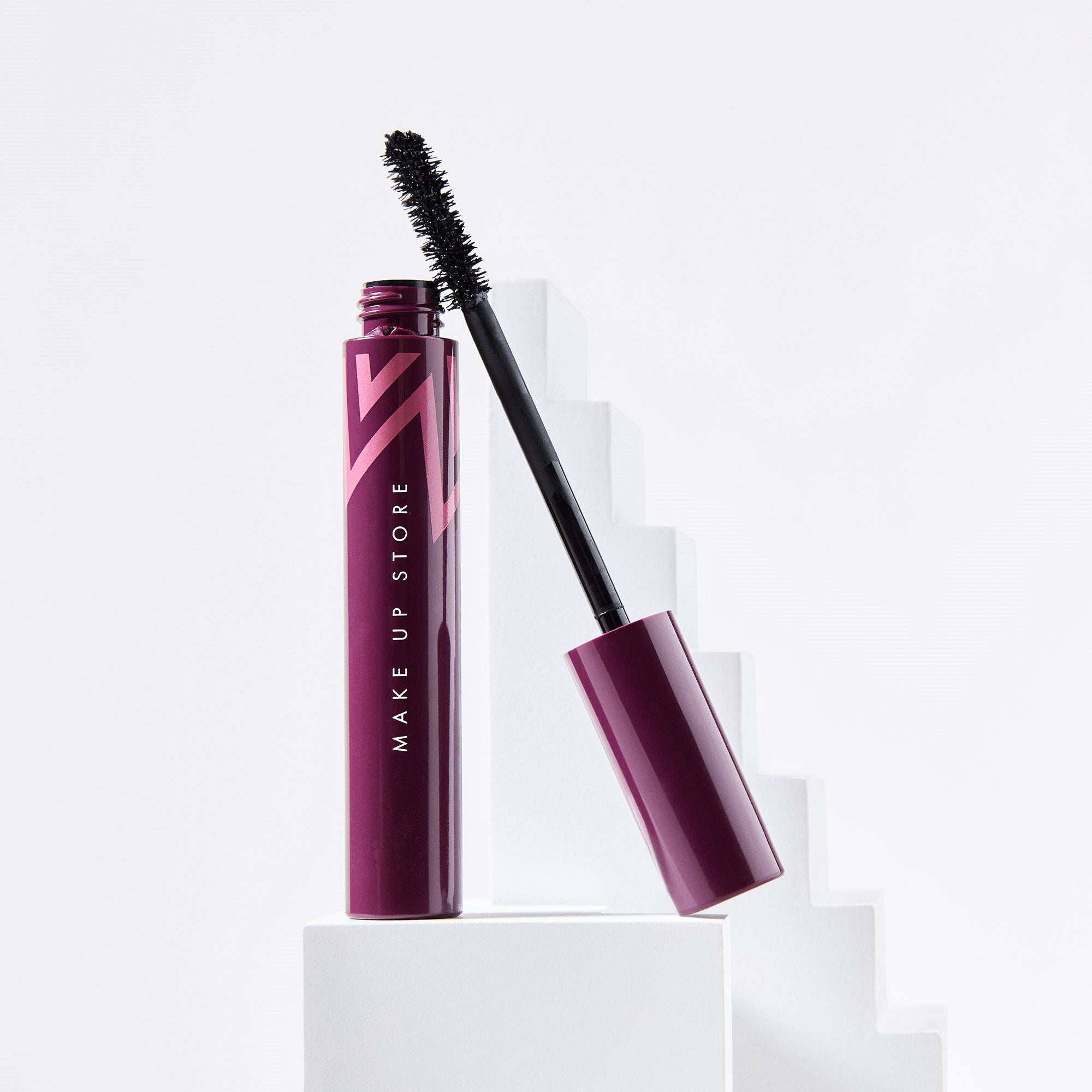 Magnified Master Volume Mascara Black