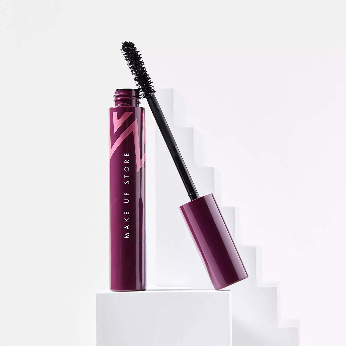 Magnified Master Volume Mascara Black