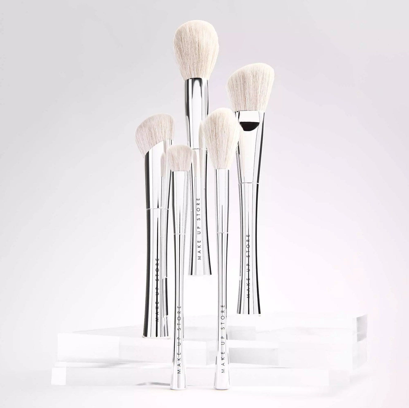 Angled Foundation Brush #02