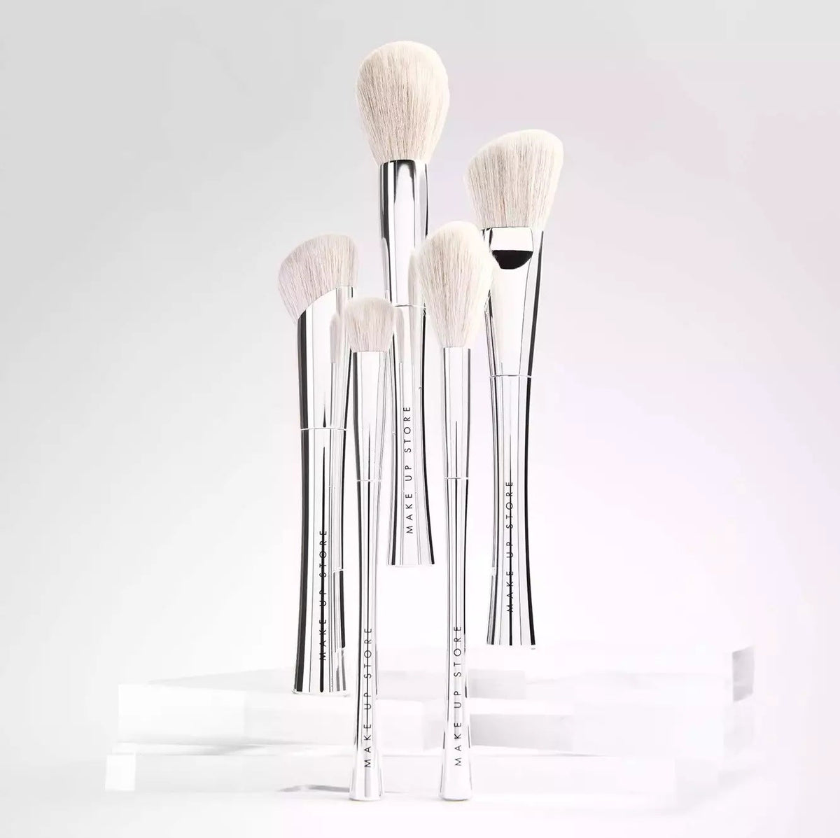 Angled Foundation Brush #02
