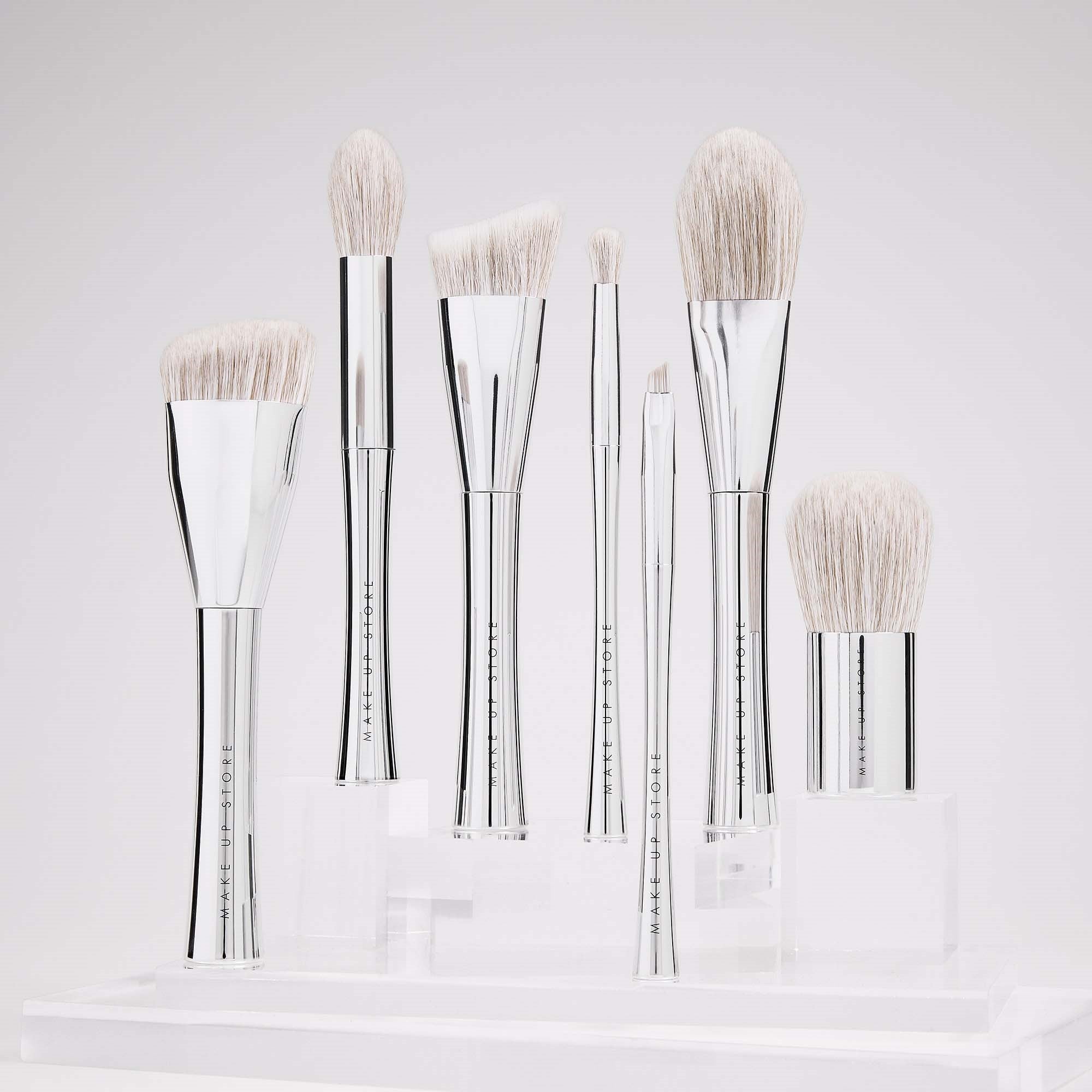 Contour Sculpting Brush