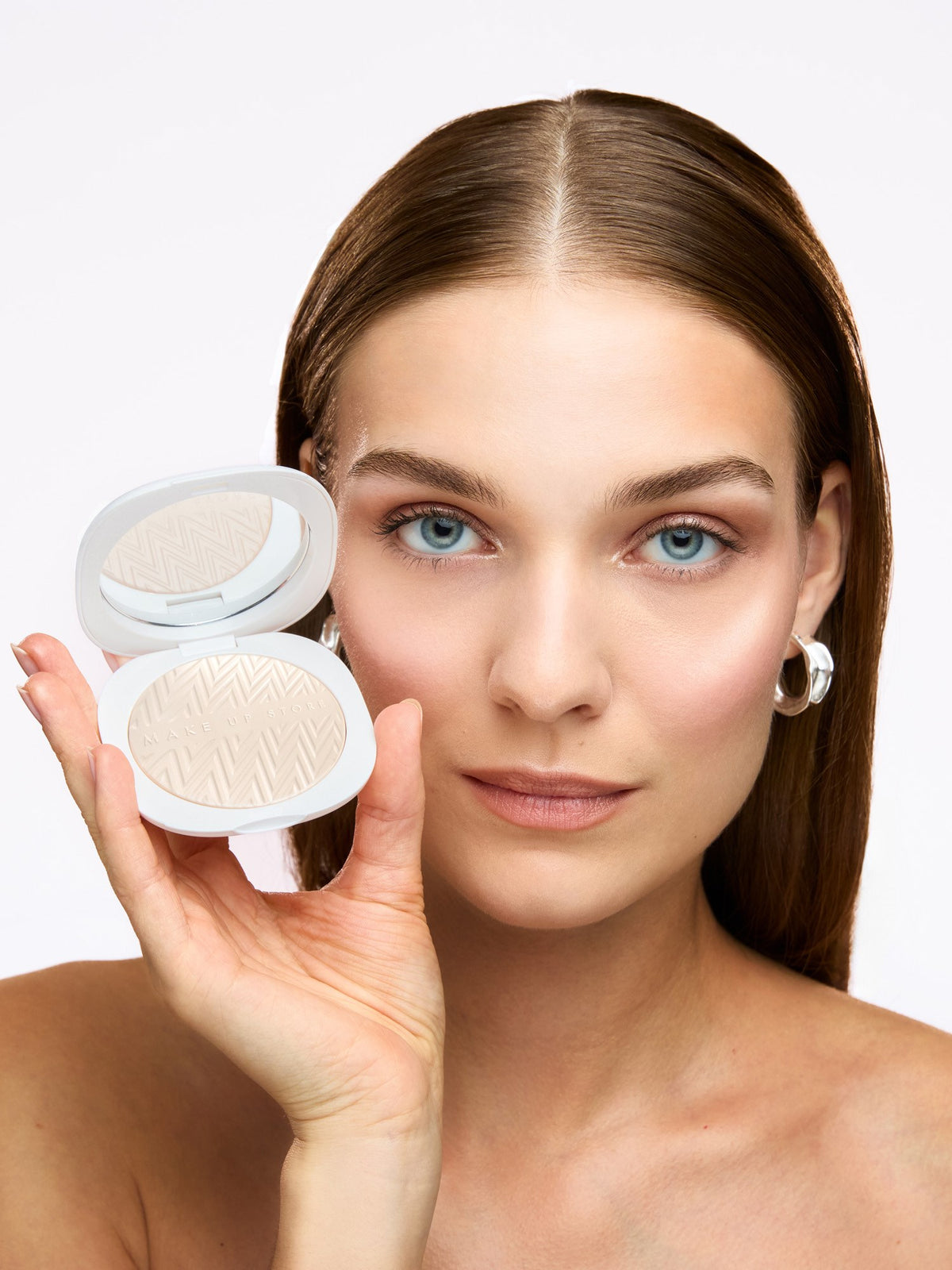 Iconic Filter Finishing Powder Translucent