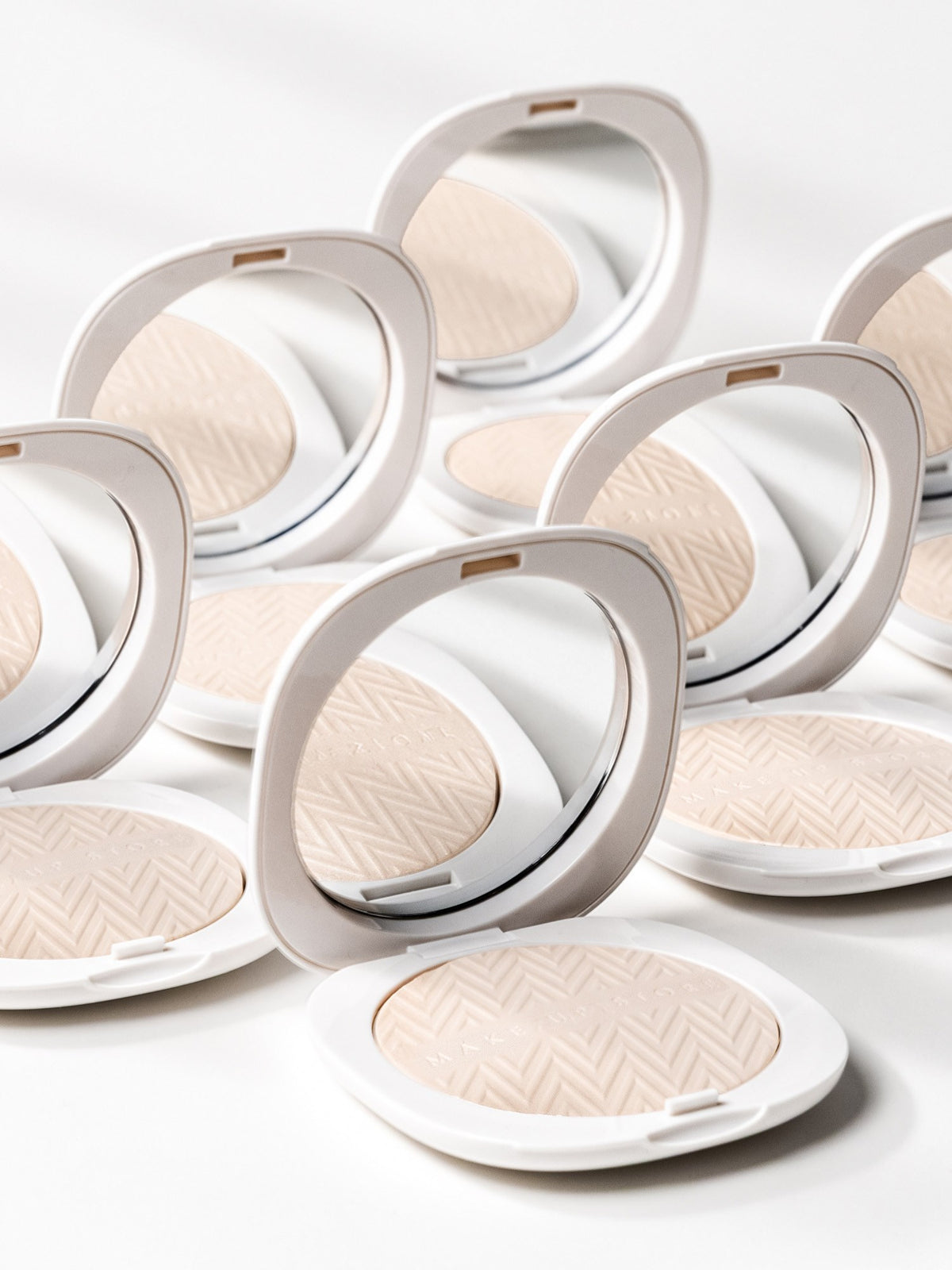 Iconic Filter Finishing Powder Translucent