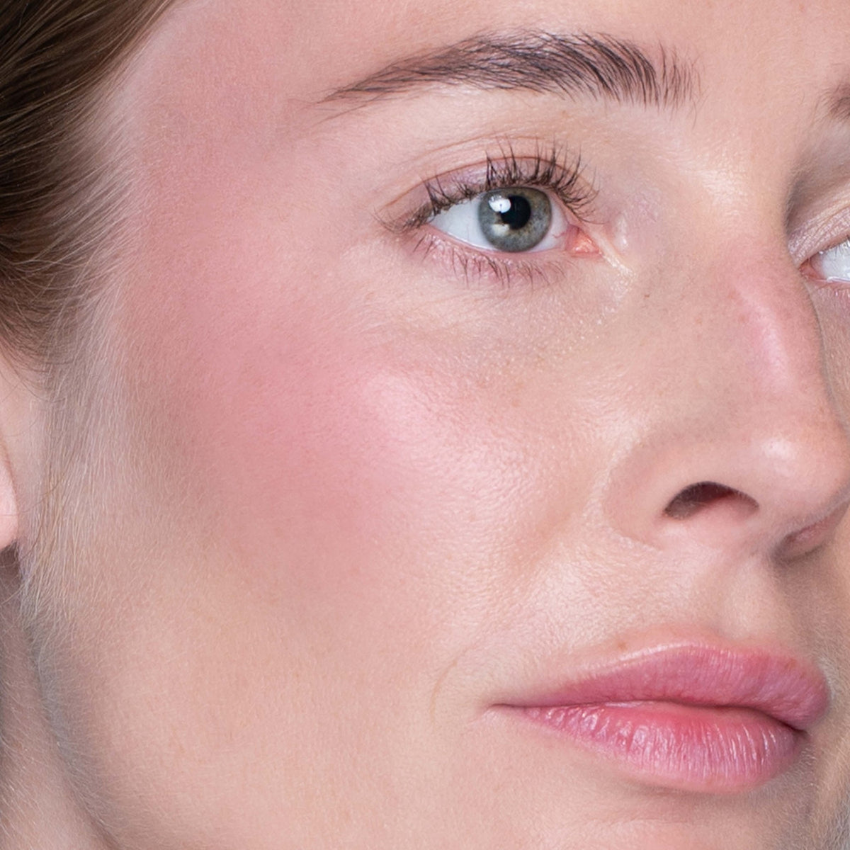 Blush Iconic Luster 20 Frosted Pink