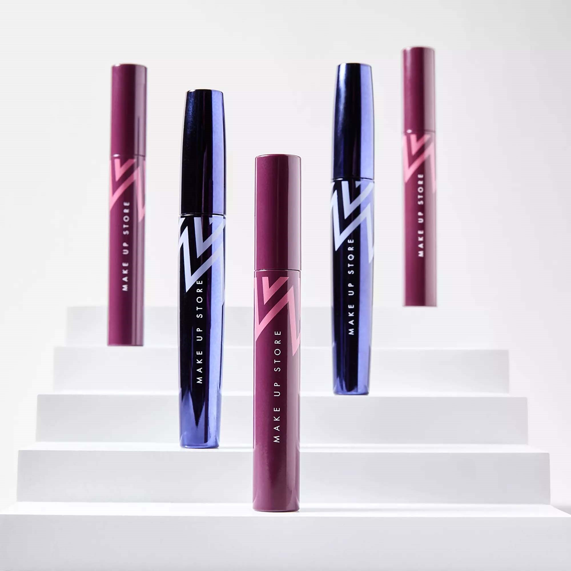 Magnified Master Volume Mascara Black